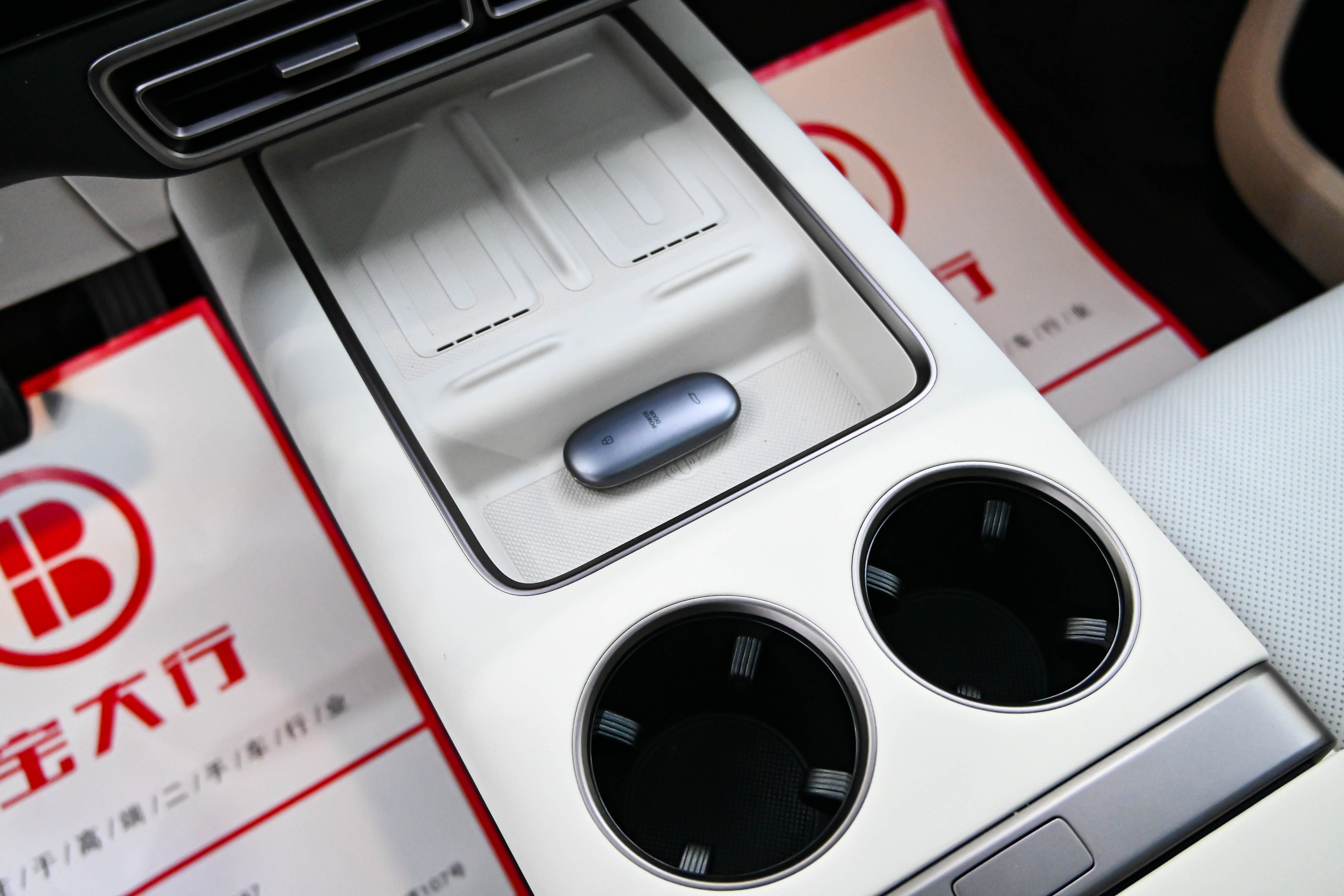 理想汽车 理想MEGA 2025 汽车图片 #28