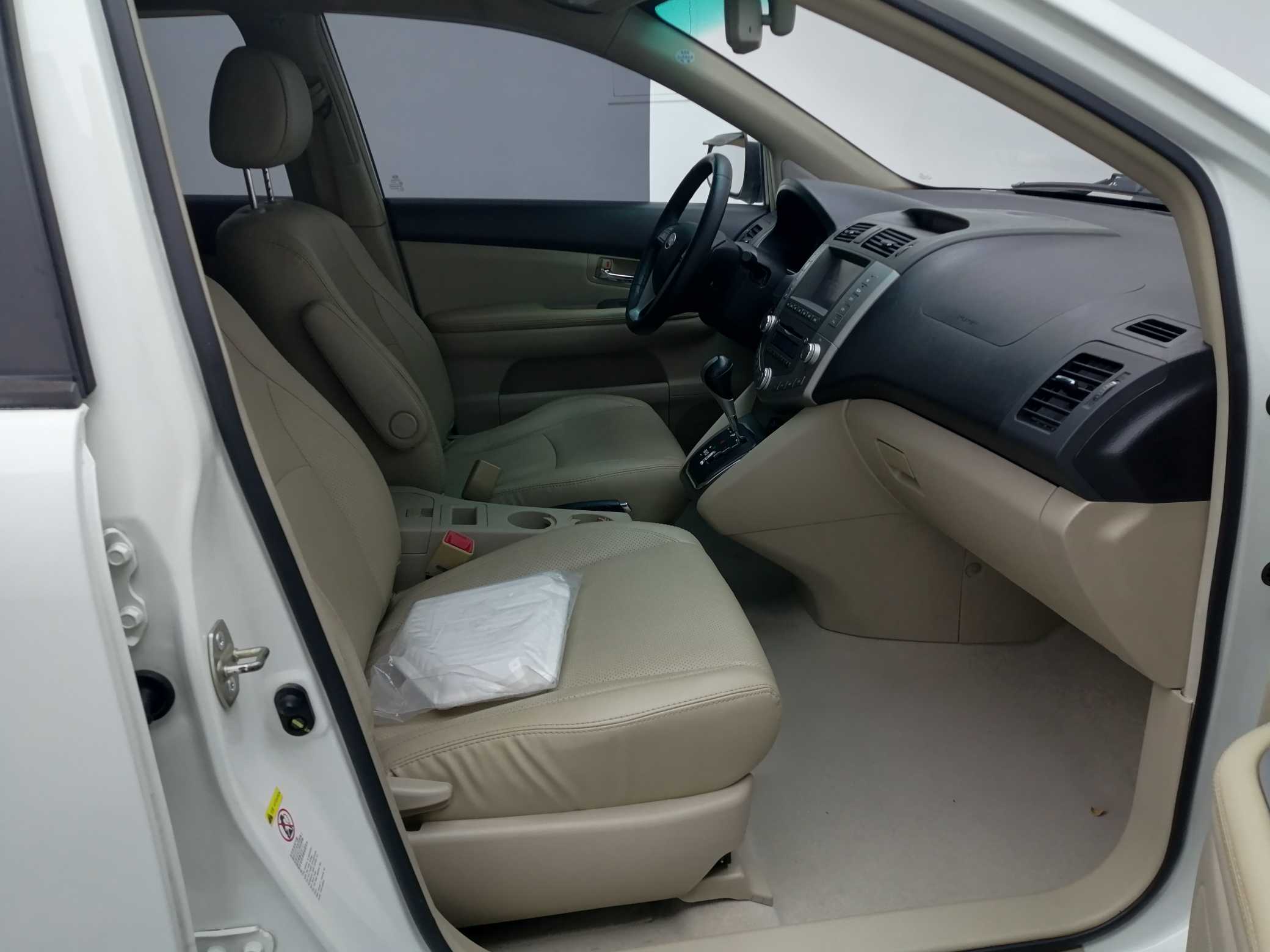 BYD S6 2013 car image #28