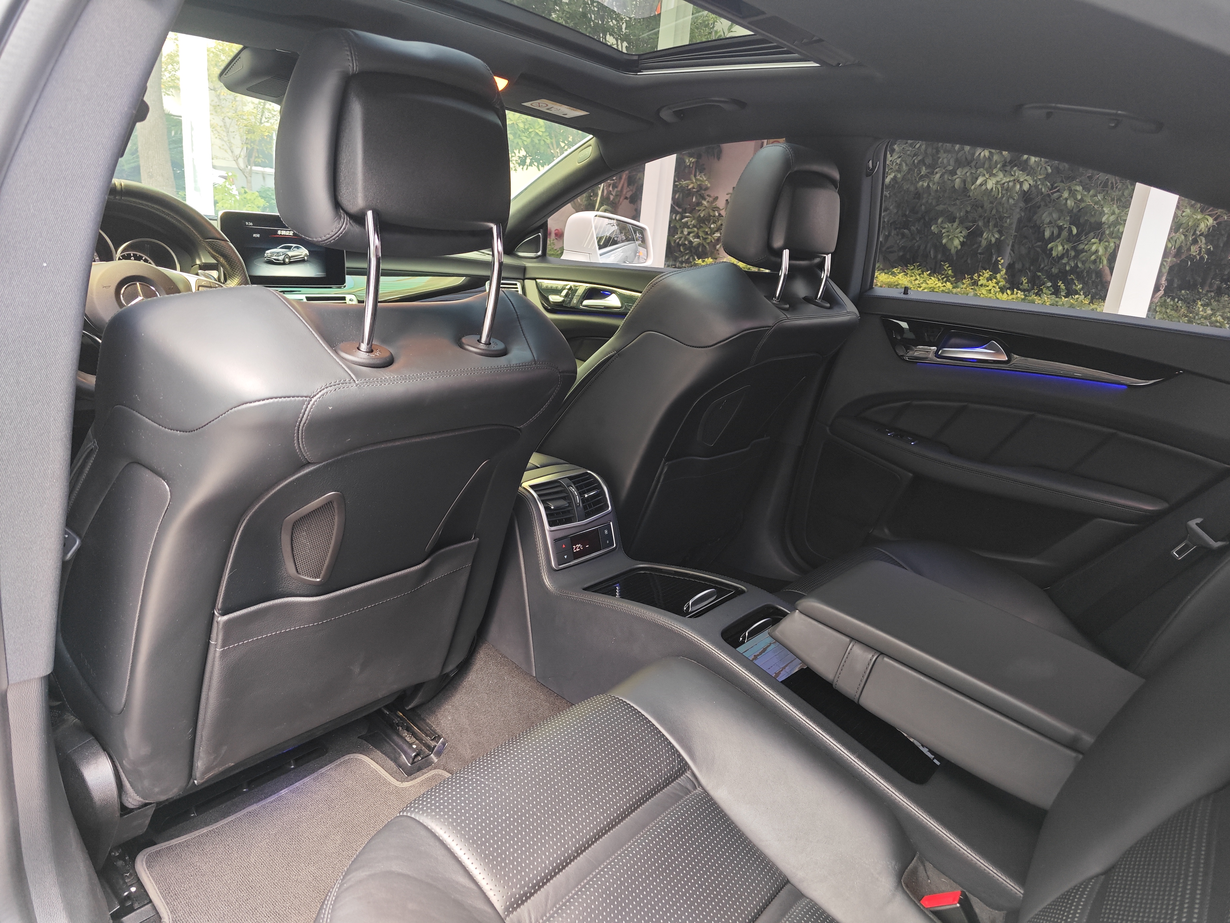 Mercedes-Benz CLS AMG 2016 car image #28