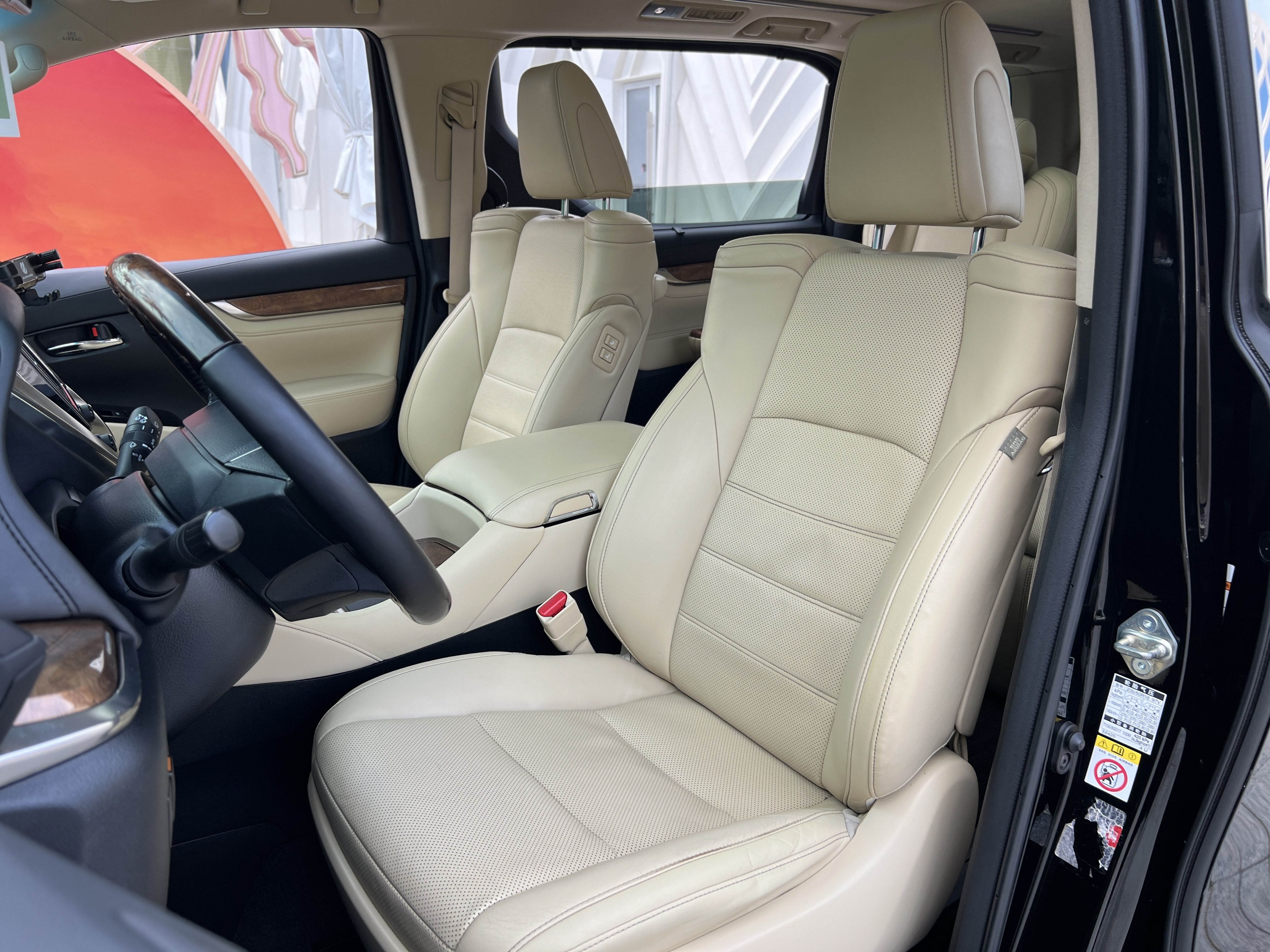 Toyota Alphard 2017 car image #28