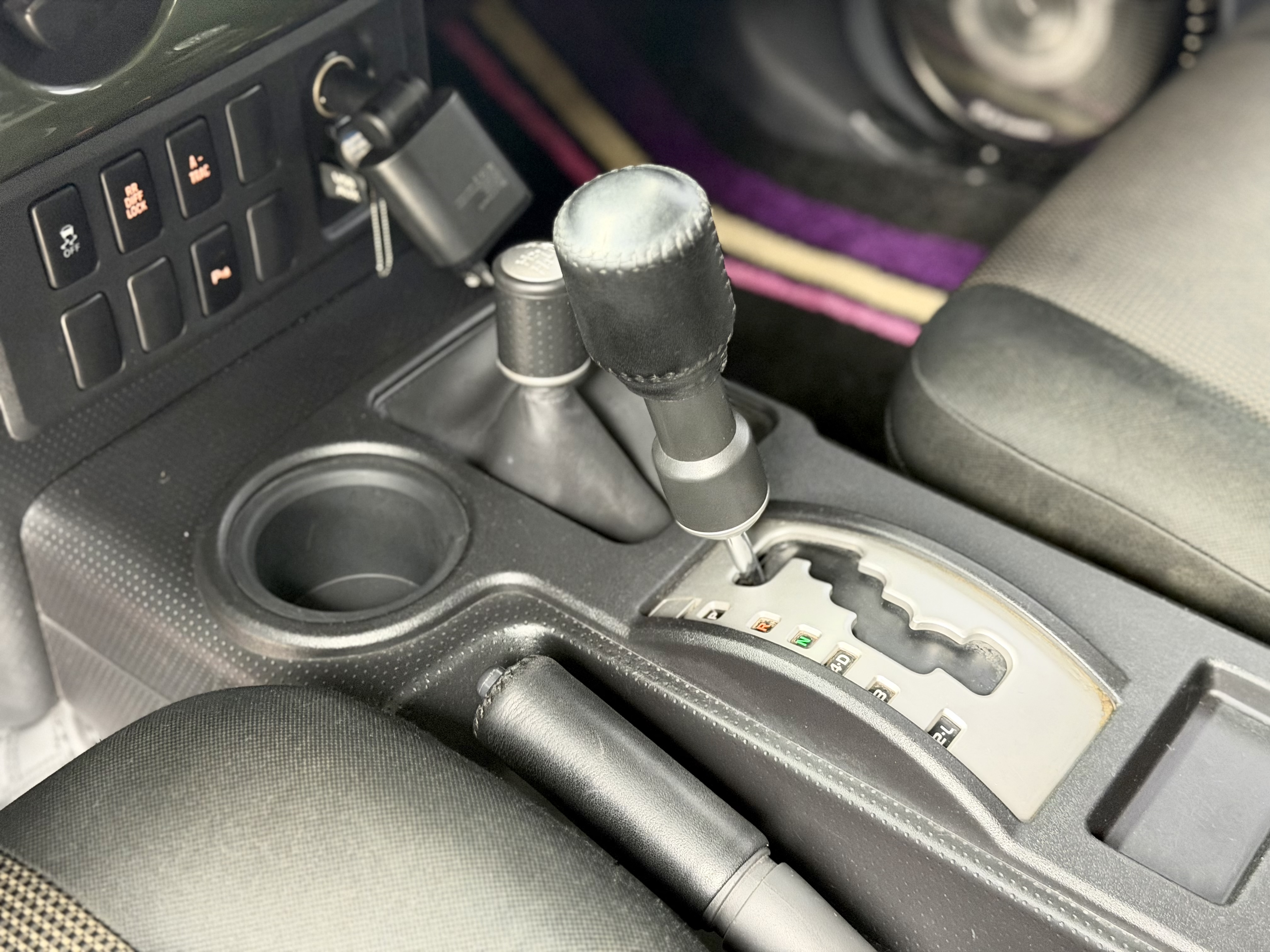 Toyota FJ Cruiser 2011 car image #28