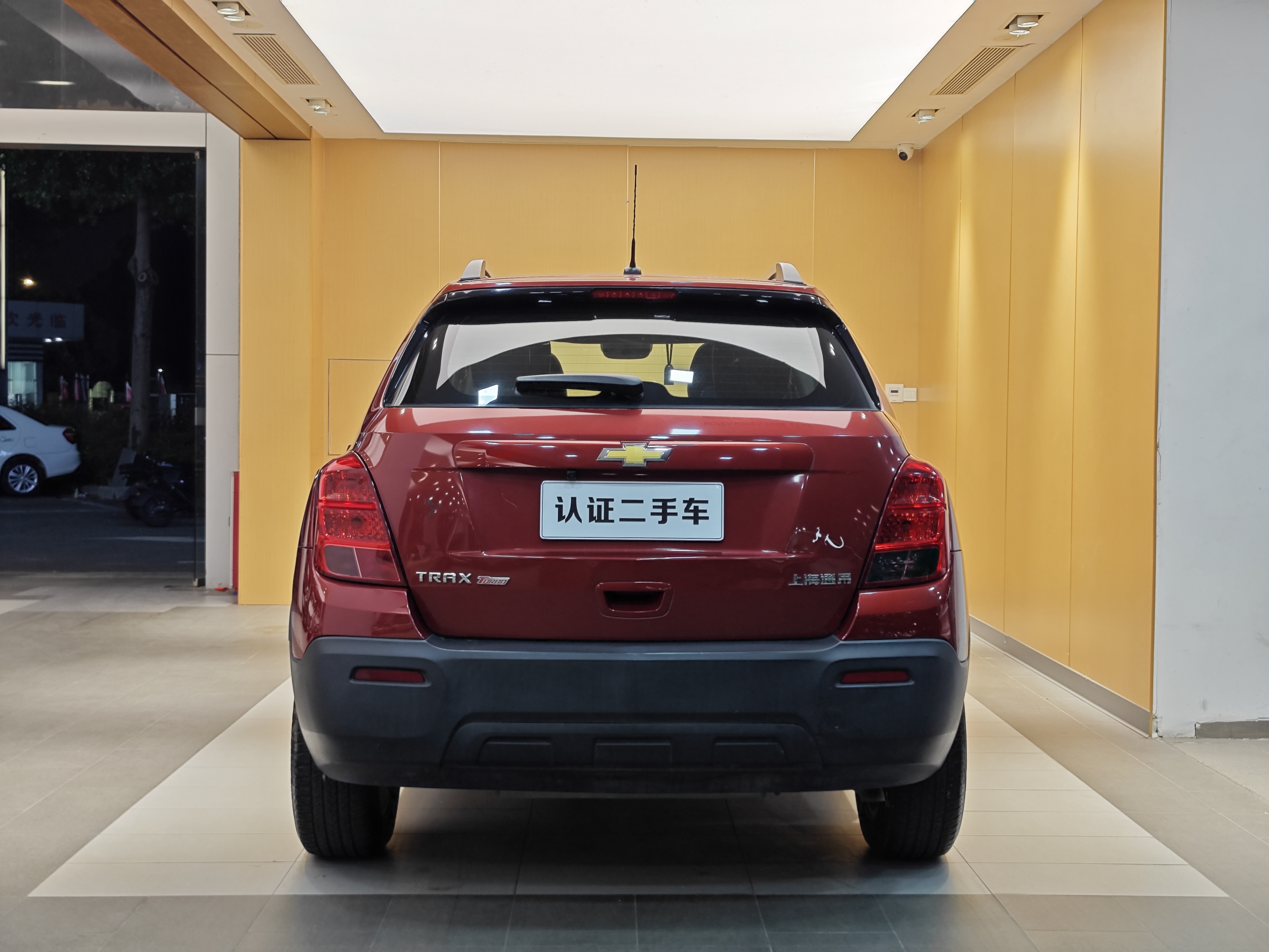 Chevrolet Tracker 2015 صورة سيارة #28