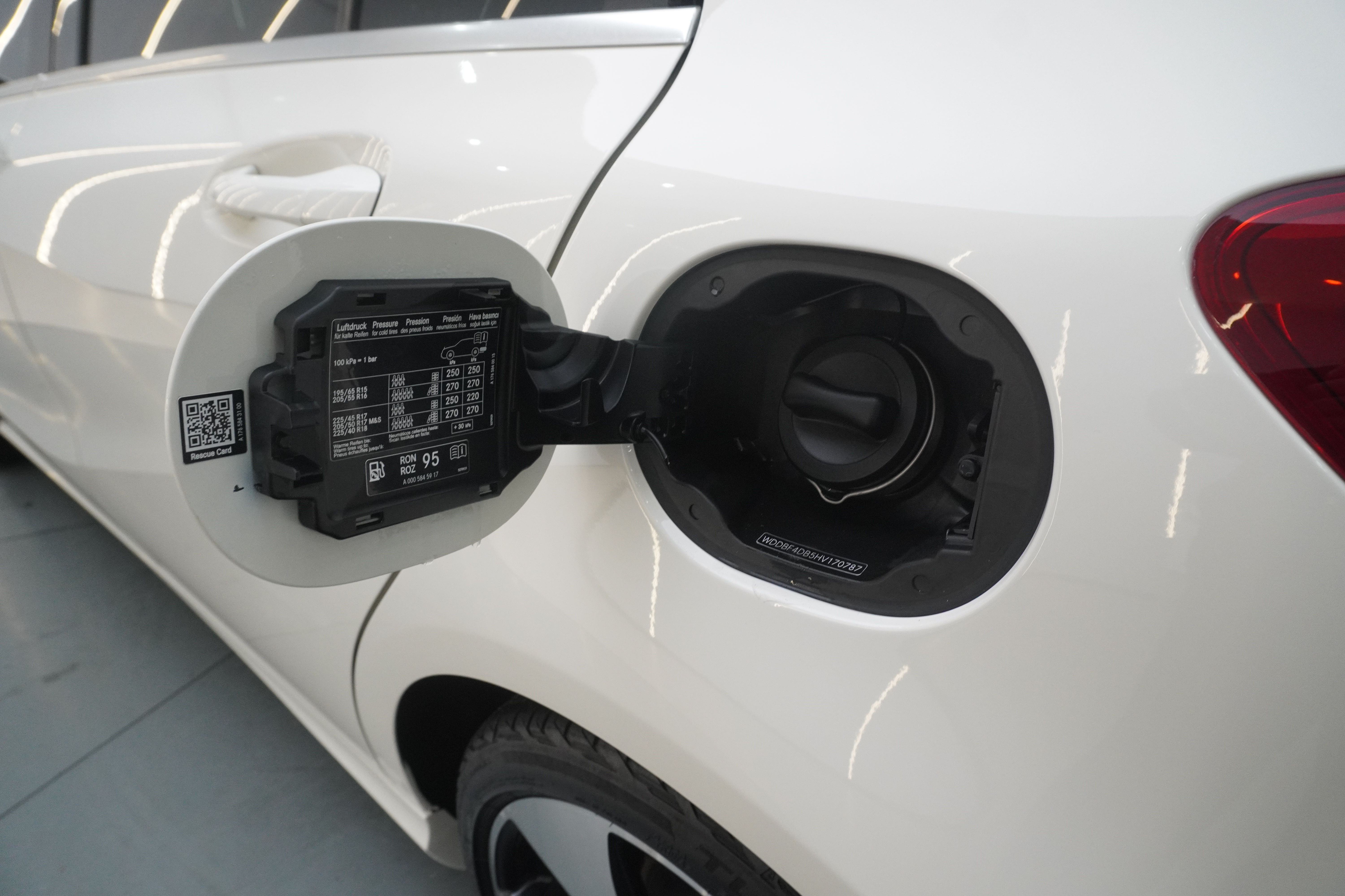 Mercedes-Benz A Class (Imported) 2017 #28 Mercedes-Benz A Class (Imported) 2017 car image #28