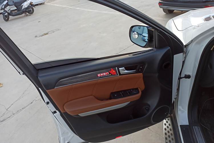 Haval H8 2017 изображение автомобиля #28