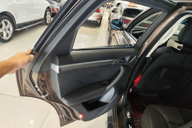 哈弗 哈弗H7 2017 汽车图片 #28