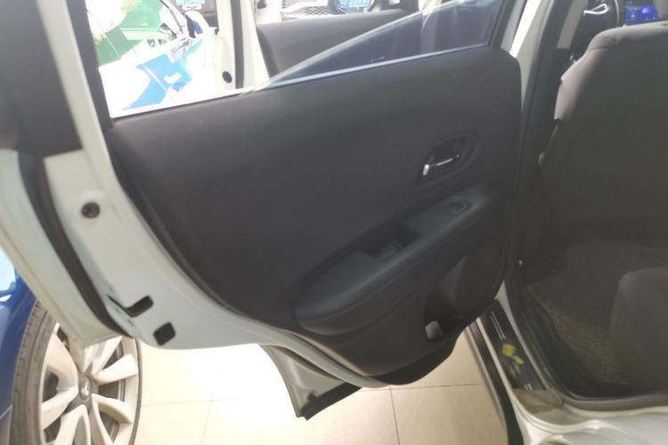 Honda VEZEL 2021 car image #28