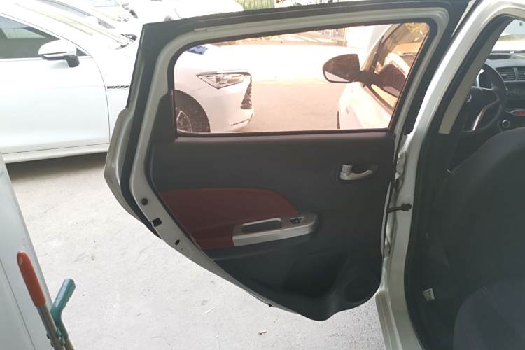 Changan BenBen 2017 صورة سيارة #28