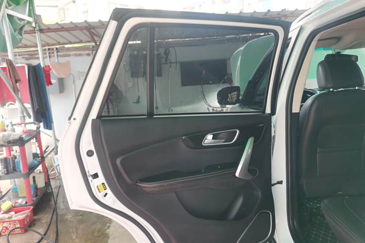 SWM X3 2017 изображение автомобиля #28