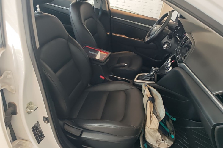 Hyundai Elantra AD 2019 car image #28