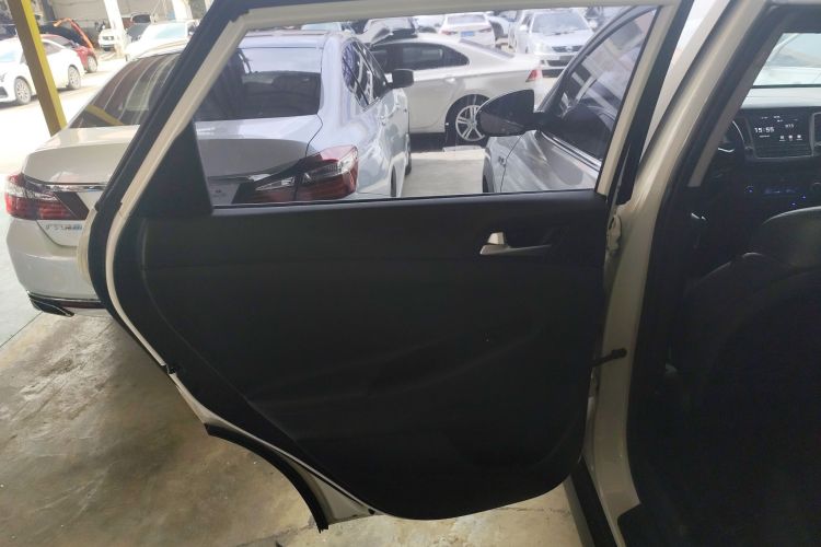 Hyundai Tucson (Imported) 2016 #28 Hyundai Tucson (Imported) 2016 car image #28