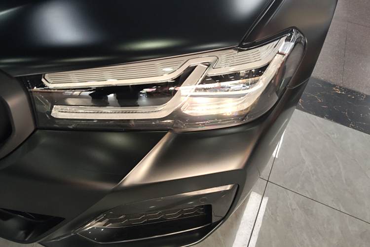 BMW M5 New Energy 2023 car image #28