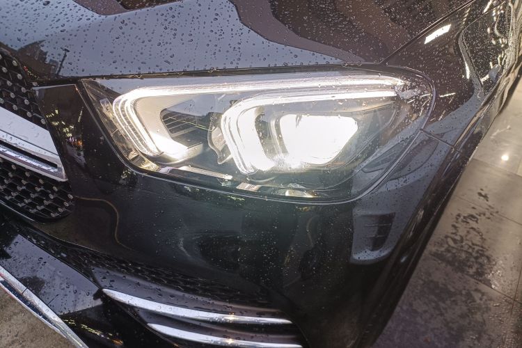 Mercedes-Benz GLE Class New Energy 2023 car image #28