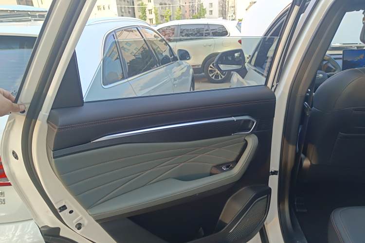 GEELY Okavango L 2024 car image #28