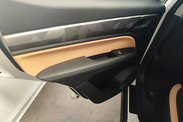 GEELY OkavangoPRO 2024 car image #28