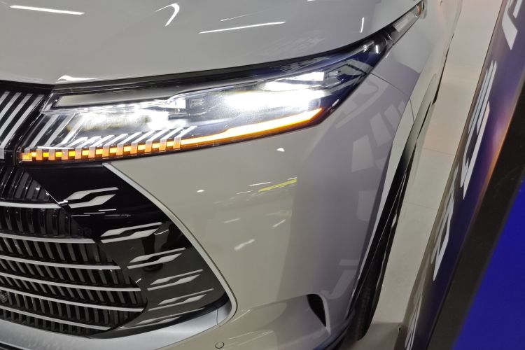 BYD Frigate 07 2023 immagine di auto #28