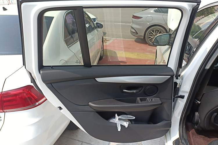 BMW 2 Series Gran Tourer 2020 immagine di auto #28