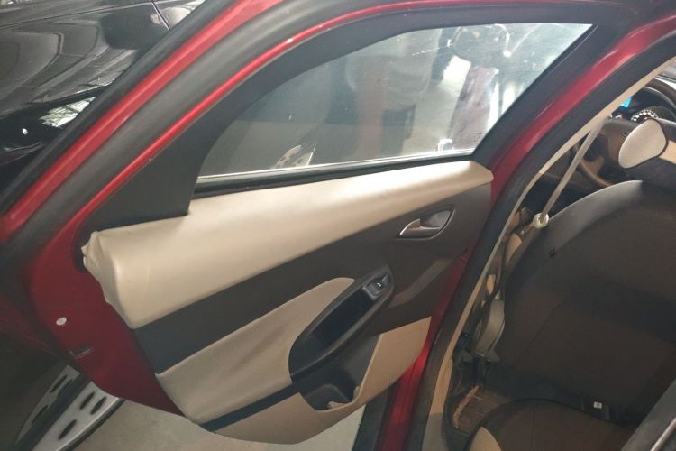 Ford Focus (Imported) 2014 #28 Ford Focus (Imported) 2014 صورة سيارة #28