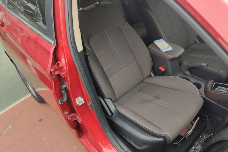 Changan Eado DT 2018 car image #28