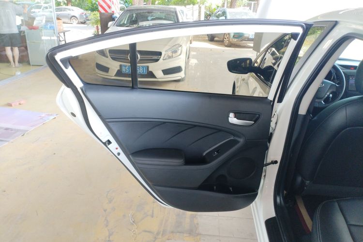 Kia K3 2017 #28 Kia K3 2017 car image #28