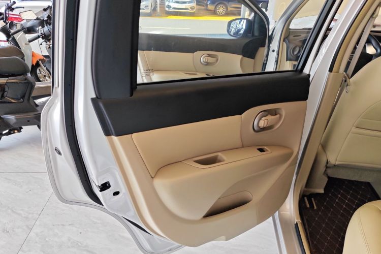 日产 骊威 2018 汽车图片 #28