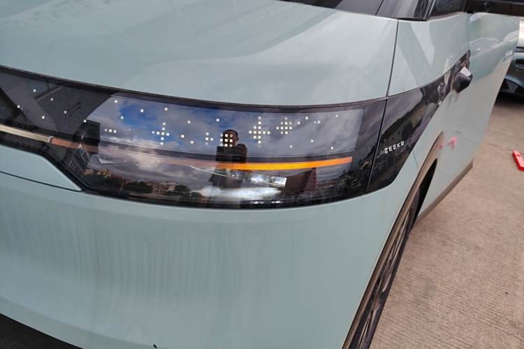 Zeekr MIX 2024 car image #28