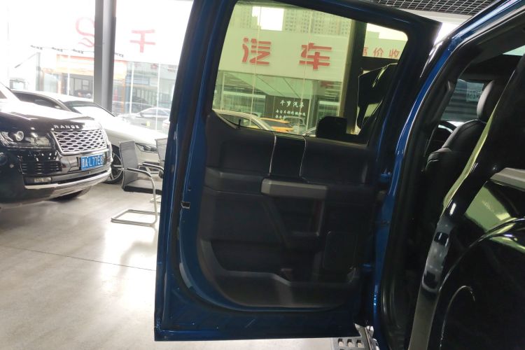 Ford F-150 Raptor 2017 #28 Ford F-150 Raptor 2017 car image #28