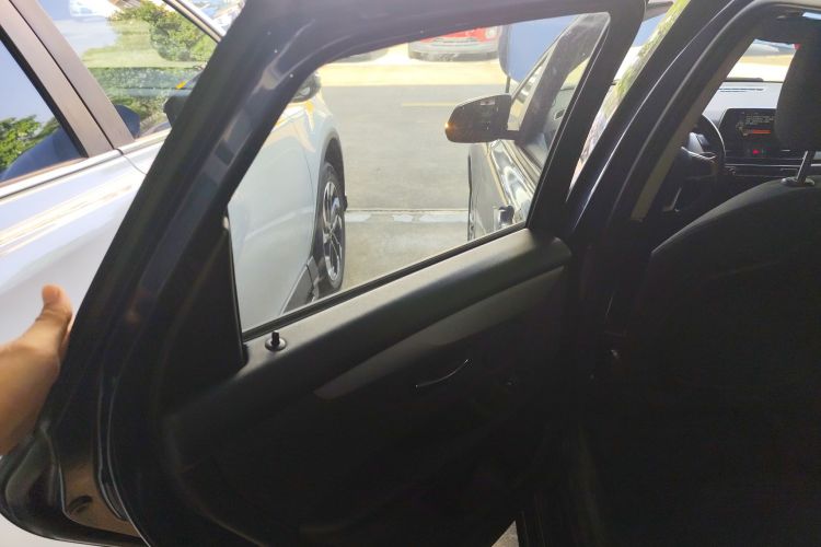 BMW 2 Series Tourer 2017 imagem de carro #28