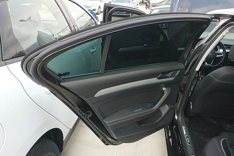 Volkswagen Magotan GTE 2022 car image #28