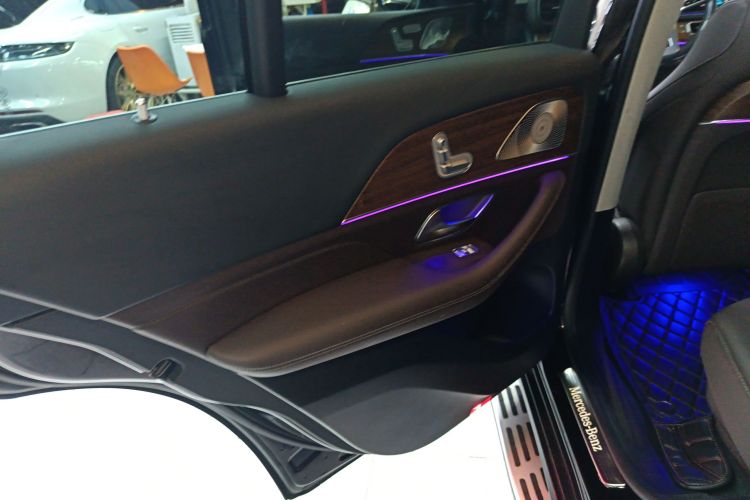 Mercedes-Benz GLE Class New Energy 2022 car image #28