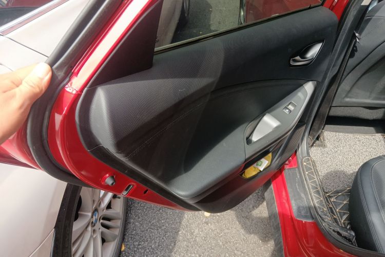 Hyundai Lafesta 2018 #28 Hyundai Lafesta 2018 car image #28