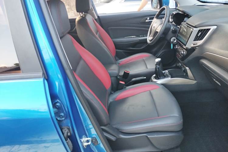 Changan CS15 EV 2017 #28 Changan CS15 EV 2017 imagen de coche #28