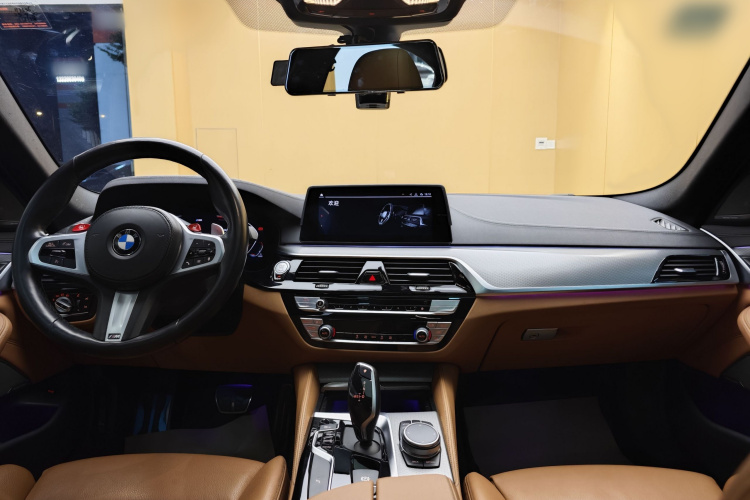 BMW 5 Series (Imported) 2020 #28 BMW 5 Series (Imported) 2020 car image #28