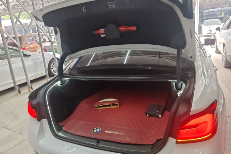 BMW M5 New Energy 2022 car image #28