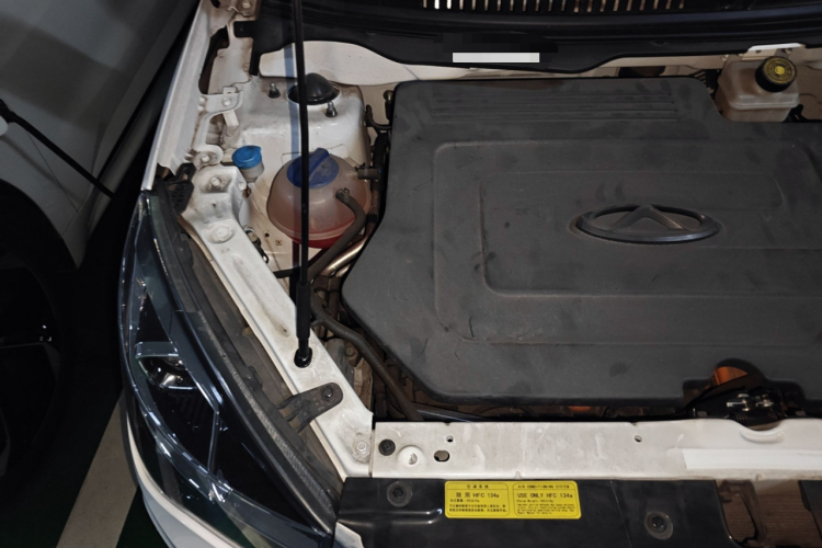 2018 #28 2018 car image #28