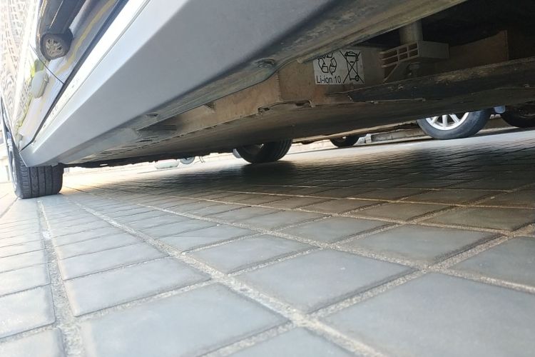 HongQi E-QM5 2022 immagine di auto #28