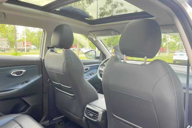 GAC Trumpchi GS3 2025 #28 GAC Trumpchi GS3 2025 car image #28