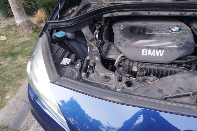 BMW 2 Series Tourer (Imported) 2016 immagine di auto #28