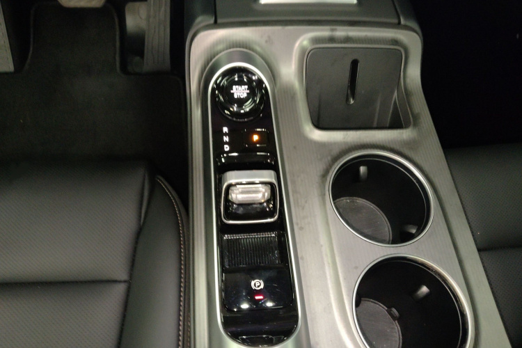 GAC Trumpchi E8 New Energy 2024 #28 GAC Trumpchi E8 New Energy 2024 car image #28