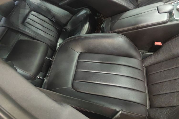 Mercedes-Benz CLS Class 2014 car image #28