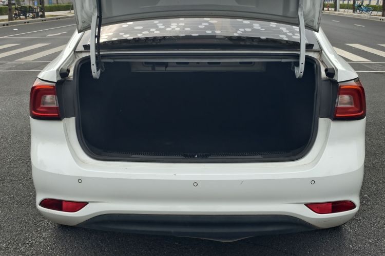 荣威 荣威i5 2019 汽车图片 #28