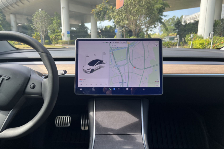 Tesla Model 3 2020 صورة سيارة #28