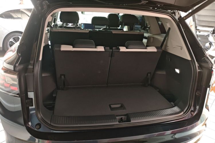 Volkswagen ID.6 Crozz 2021 #28 Volkswagen ID.6 Crozz 2021 car image #28