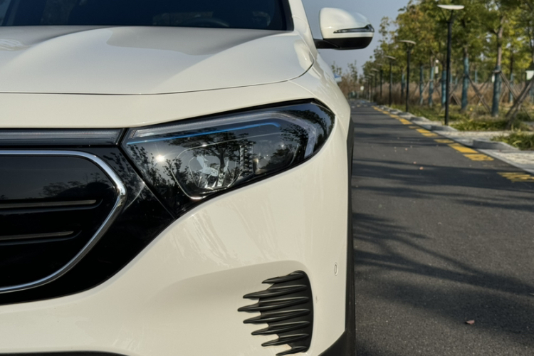 Mercedes-Benz EQB Class 2024 #28 Mercedes-Benz EQB Class 2024 car image #28