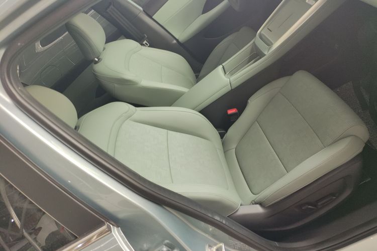 Roewe D6 2025 car image #28