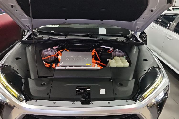 NIO ES8 2020 car image #28