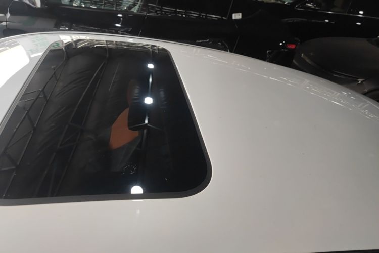 Changan UNI-V iDD 2023 car image #28