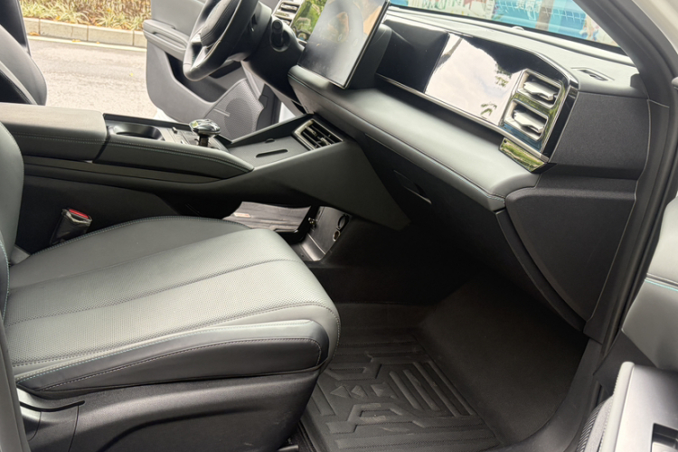 BYD Qin L 2024 #28 BYD Qin L 2024 car image #28