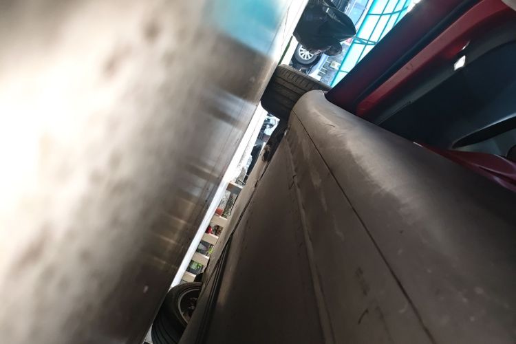 Tesla Model Y 2021 car image #28