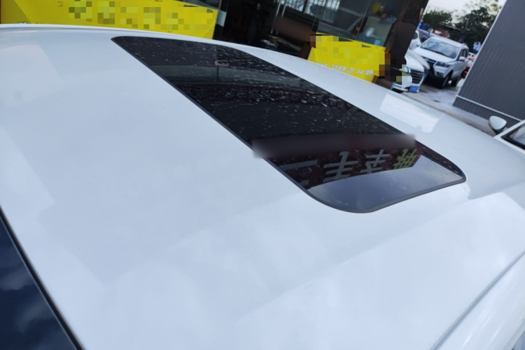 Peugeot 308 2019 car image #28