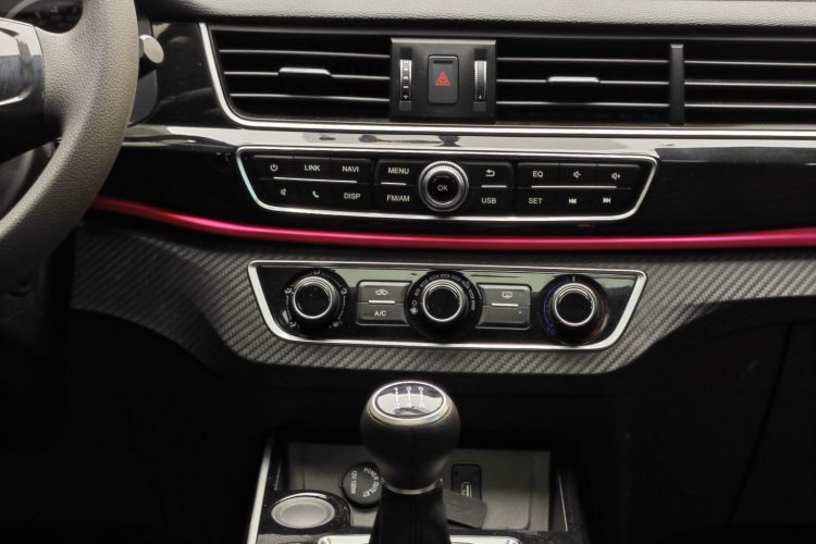T5 2019 car image #28